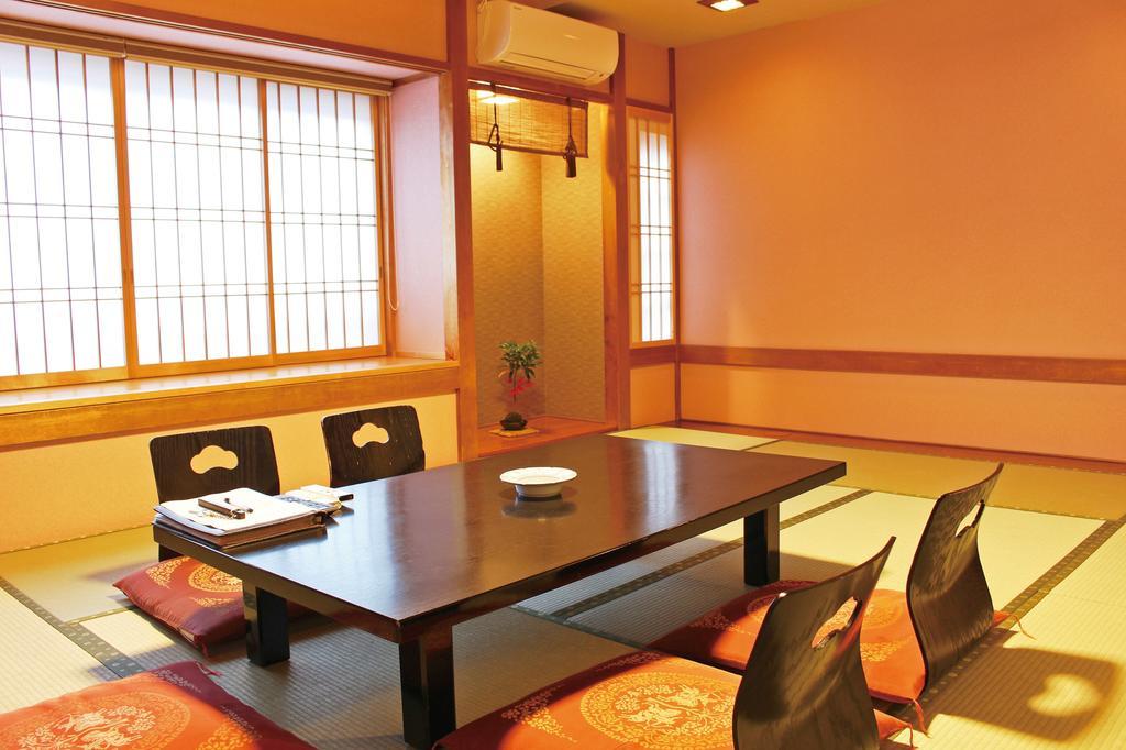 Ajiro Kanko Hotel Atami  Extérieur photo